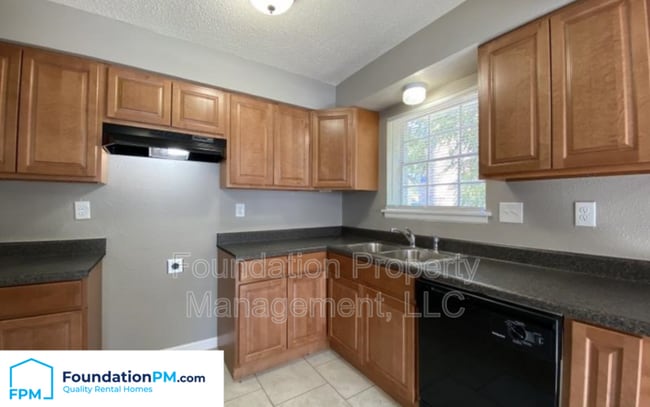 Building Photo - 3762 Maple Leaf Cove