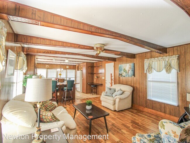Foto del edificio - 5504 Old Railroad Bed Rd