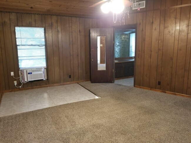 Foto del edificio - 9508 Powhatan Dr