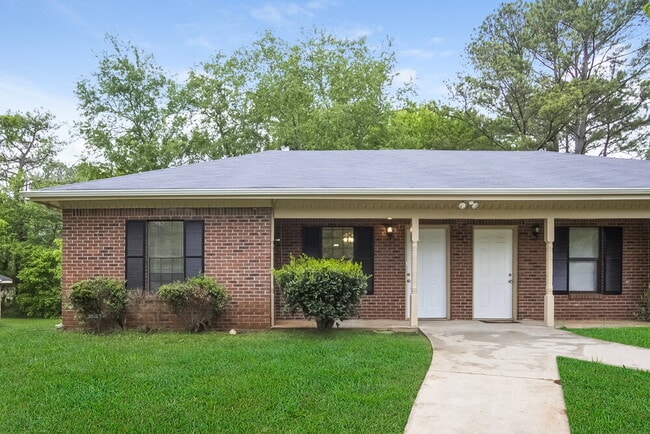 Building Photo - 318 Freeport Dr