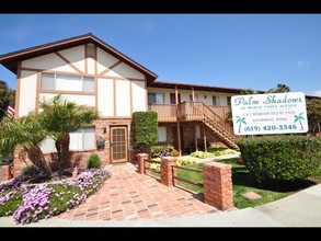 Palm Shadows Apartments Photo