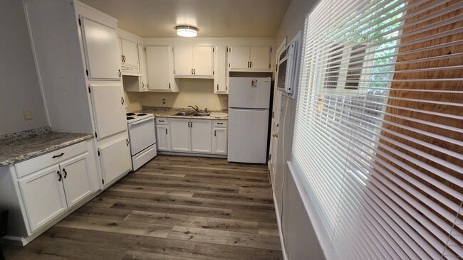 Building Photo - 2879 Acacia Way