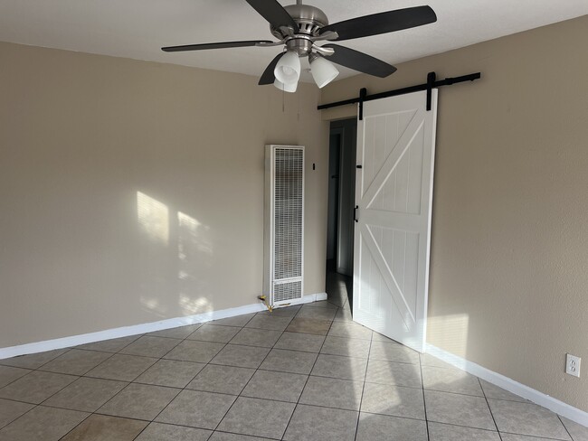 Building Photo - 108 west 9th / York St