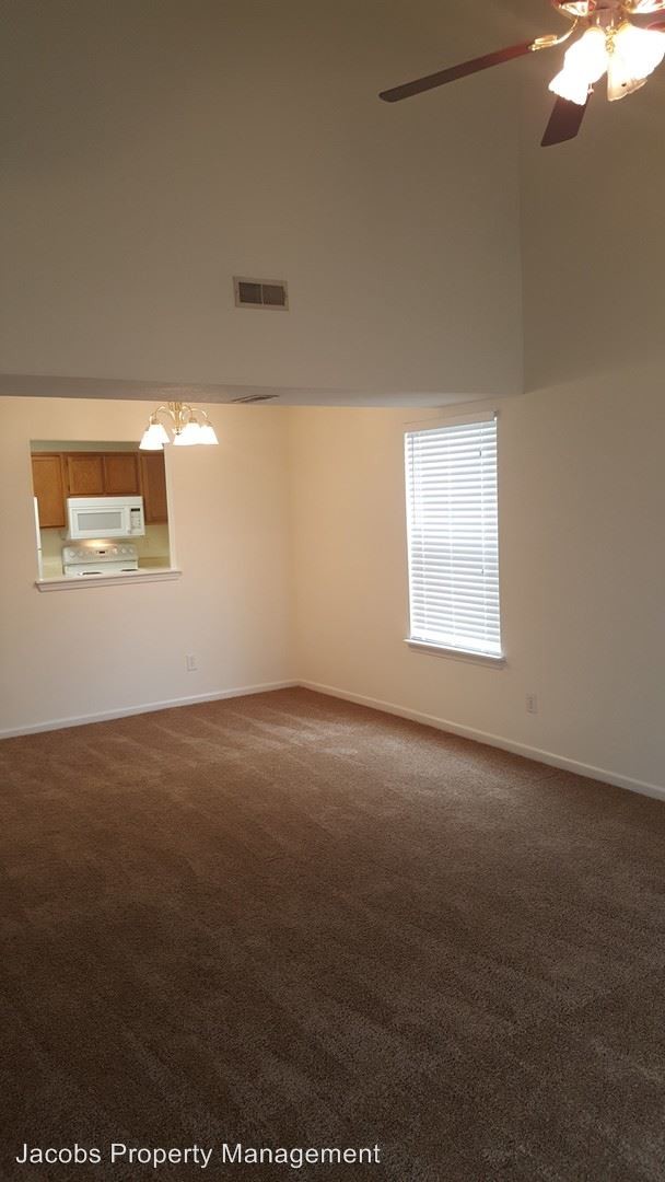 Building Photo - 3534-3536-3536 Prescott Dr