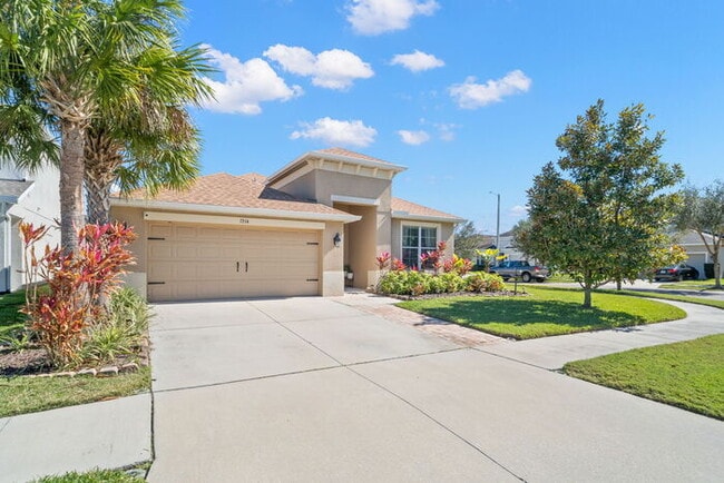 Foto del edificio - Beautiful Home For Rent in Brandon!