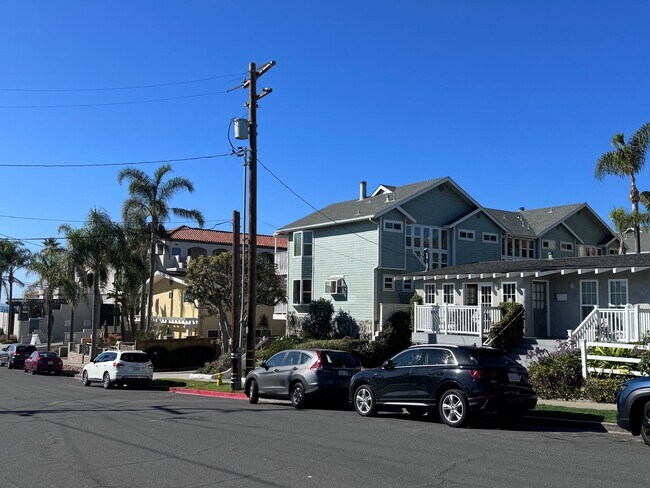 Building Photo - Furnished 2 bedroom in Carlsbad Village, O...