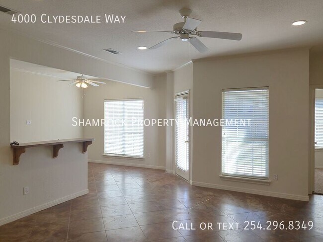 Foto del edificio - Surrey Ridge Duplex