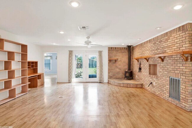 Foto del edificio - 16200 South Ave