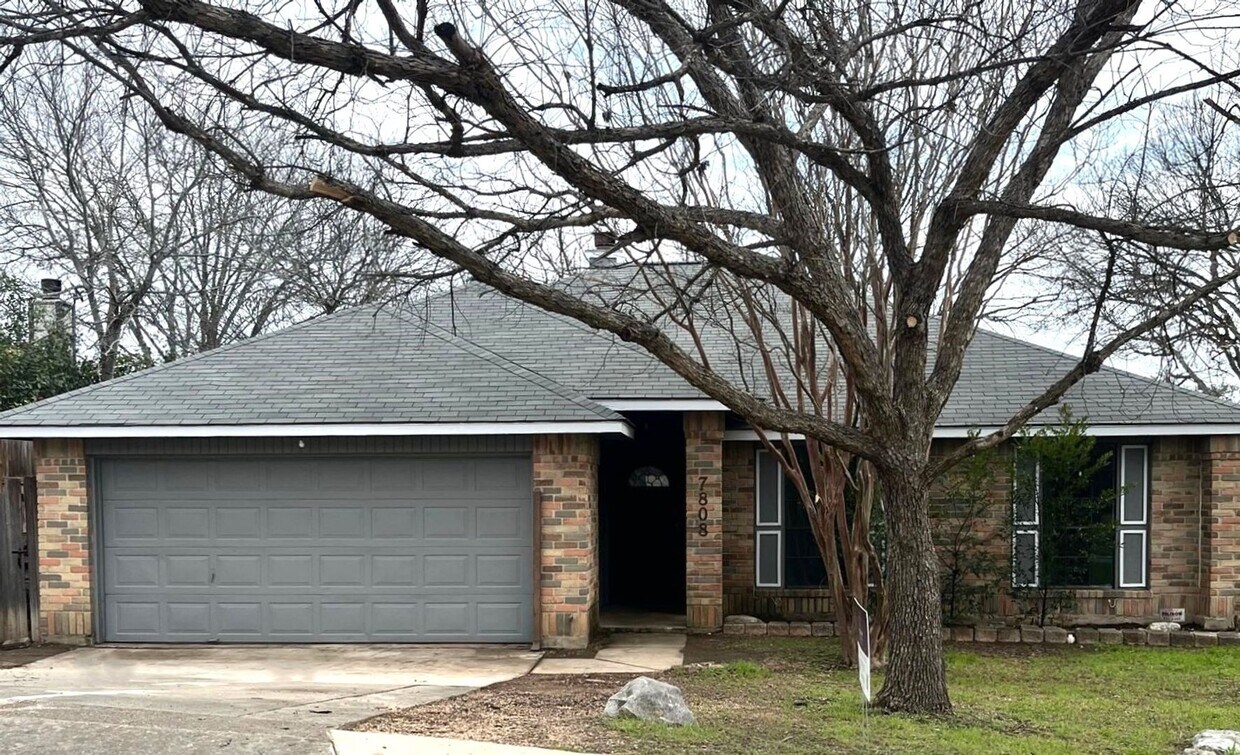 7808 Forest Run, Live Oak, TX 78233 House Rental in Live Oak, TX