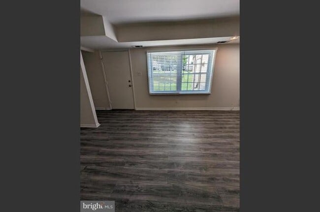 Foto del edificio - 9225 Bridle Path Ln