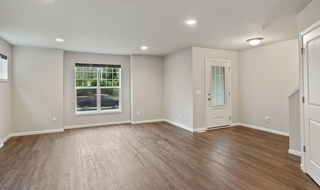 Living Room - 5870 Lien Rd