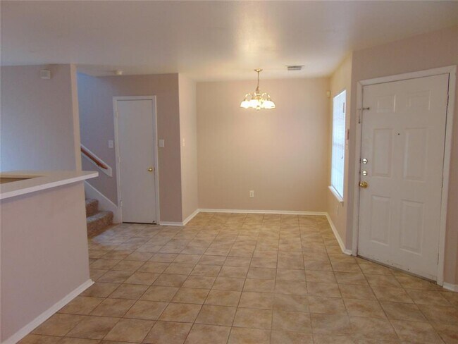 Foto del edificio - 10007 Emerald Creek Dr