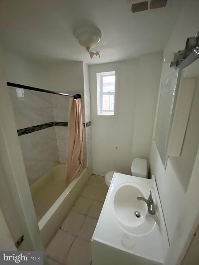 Foto del edificio - 2543 N 9th St