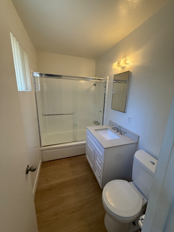 Building Photo - 4015 Crest Dr