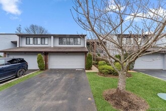 Building Photo - 124 Foxwood Dr