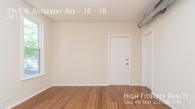 Building Photo - 2945 N Ridgeway Ave