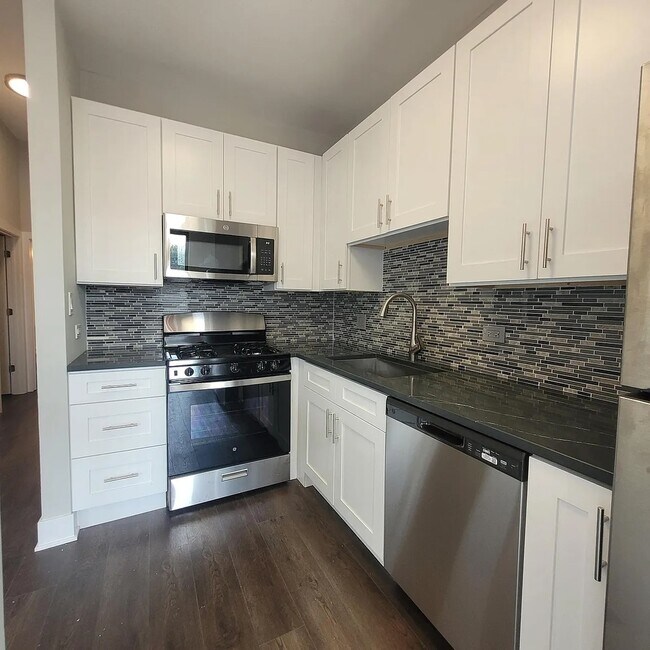 Foto del edificio - 1729 N Halsted St