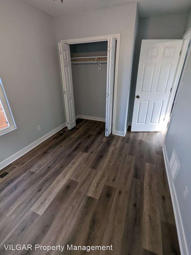 Foto del edificio - 3 br, 3 bath House - 2708 162nd Pl.