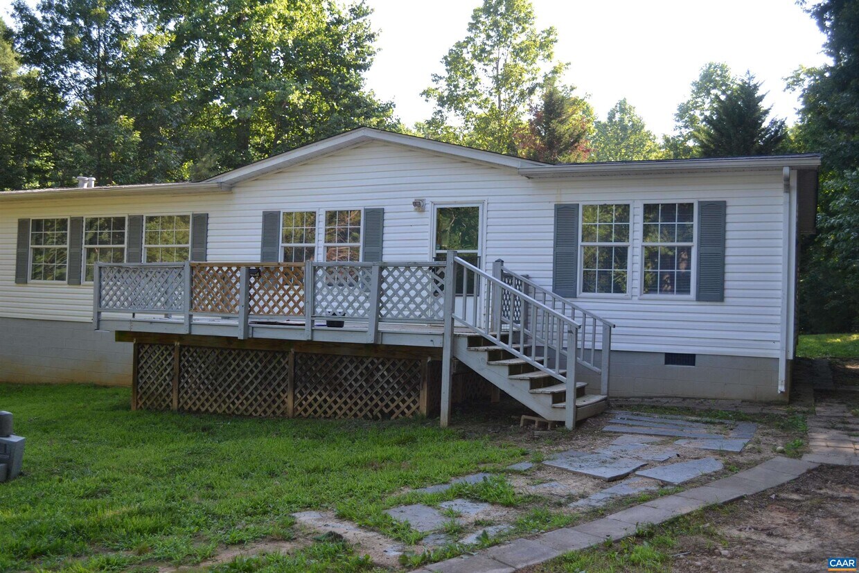 2891 Gold Mine Rd, Palmyra, VA 22963 House Rental in Palmyra, VA