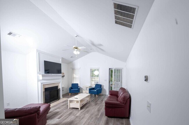 Building Photo - 1488 Cottage Dr NW