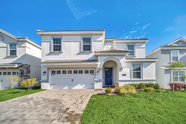 Building Photo - 1671MV-Big Ticket  Luxury 9Beds Villa With...
