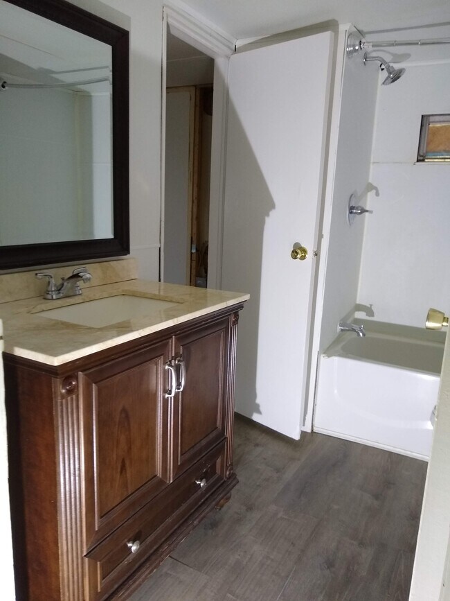 Foto del edificio - 117 Lucy Ln