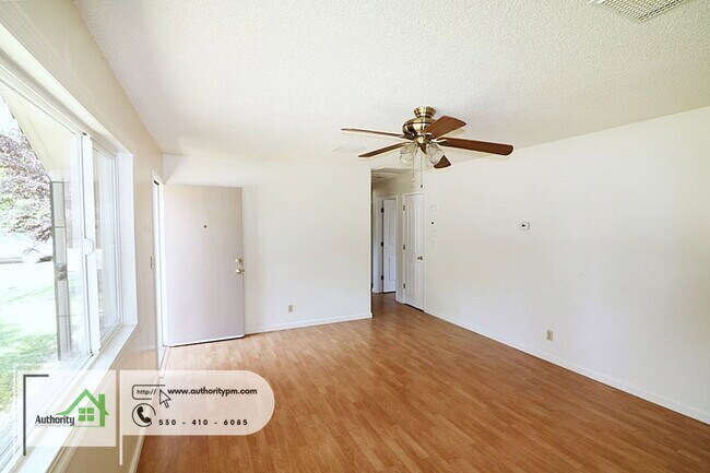 Foto del edificio - 2121 Deimos Ct