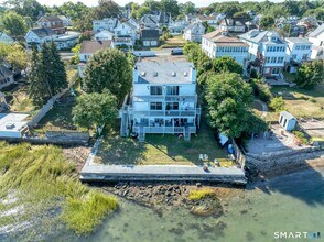 Building Photo - 88 Cove St