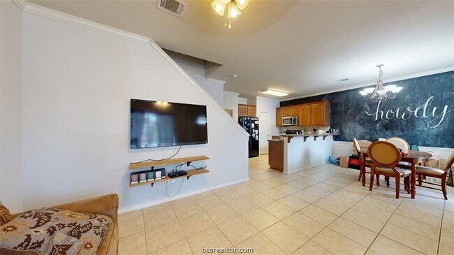 Foto del edificio - 332 Forest Dr Loop