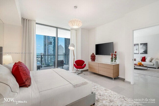 Foto del edificio - 88 SW 7th St