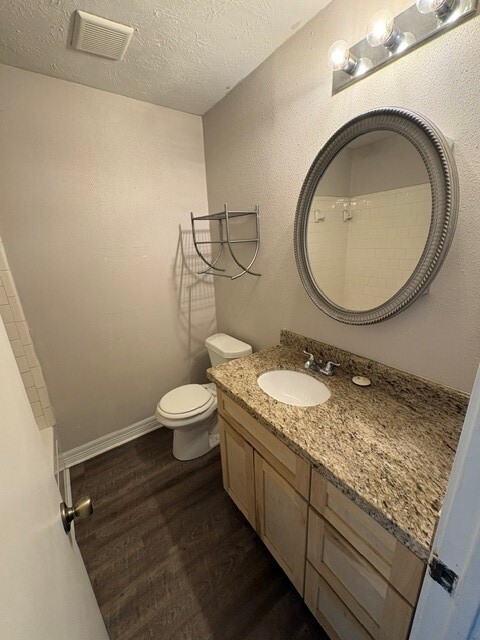 Foto del edificio - 3310 Ashwyne Ct