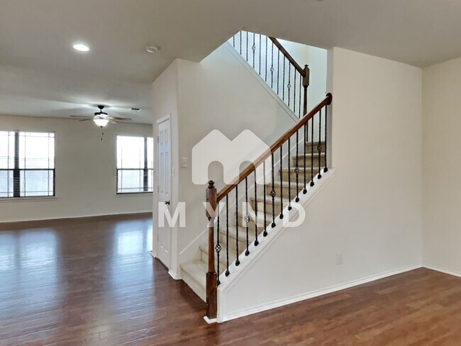 Building Photo - 11000 Almond Wood