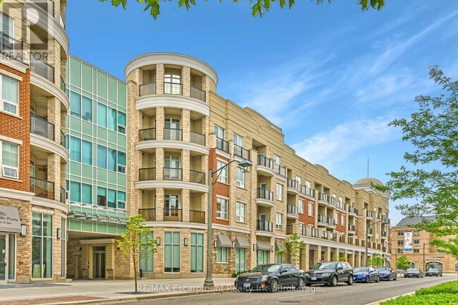 Building Photo - 216 Oak Park Blvd
