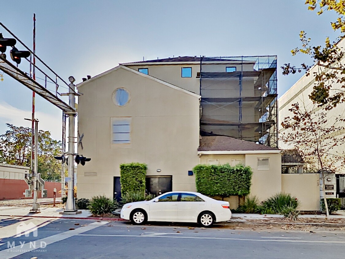 Foto principal - 400 N First St