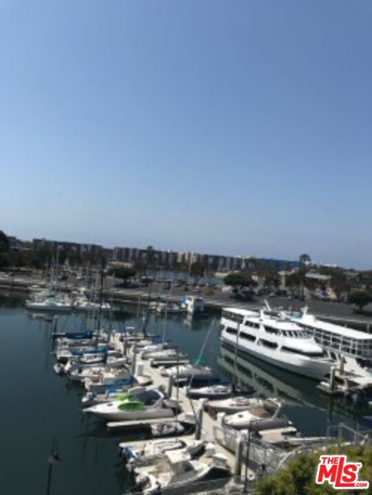 Foto del edificio - 4267 Marina City Dr