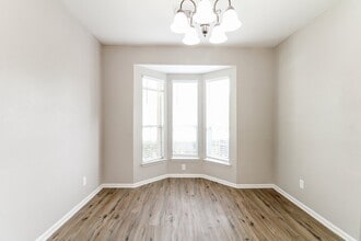 Building Photo - 11402 English Rose Trail