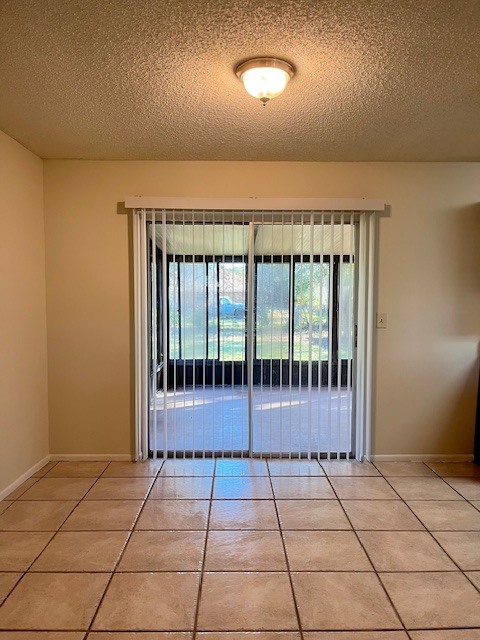 Foto del edificio - 1821 Oak St