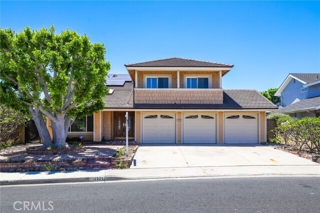 Foto principal - 16029 Basil St