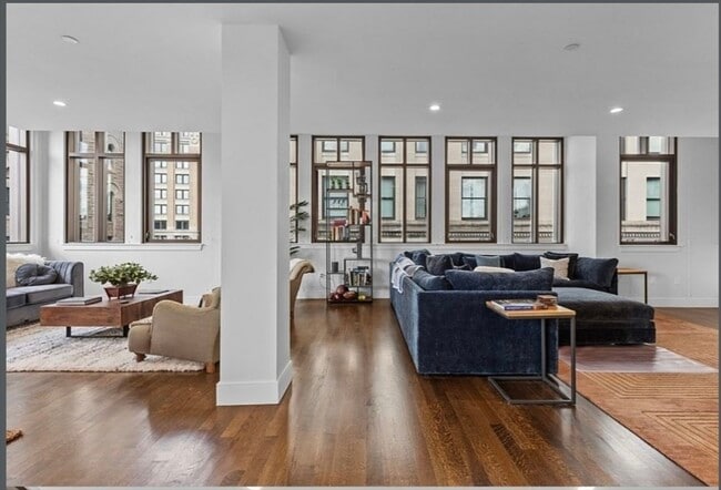 Building Photo - 108-110 Arlington St