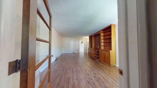Foto del edificio - 1288 E 167th St