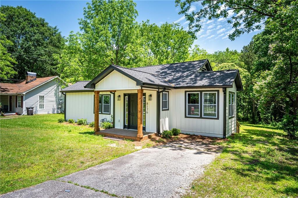 Foto principal - 8176 Camp St