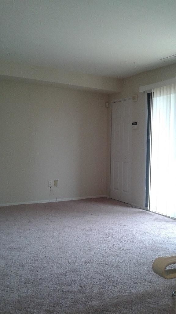 living - 2531 Shelmire Ave