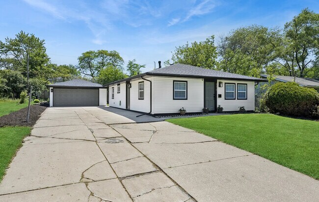 Foto del edificio - 570 Andover St