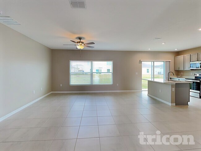 Building Photo - 212 Garnet Ave