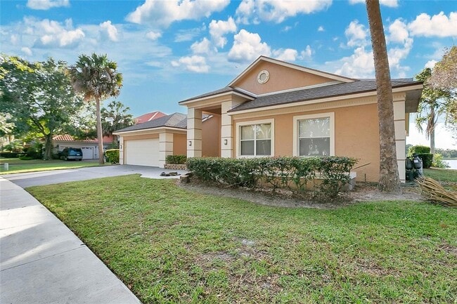 Photo - 6719 Fairway Cove Dr House