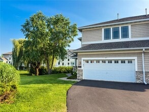 Building Photo - 5080 Yuma Ln N