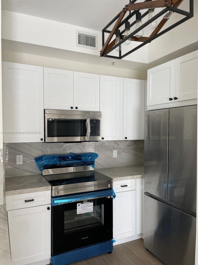 Foto del edificio - 7250 NW 114th Ave