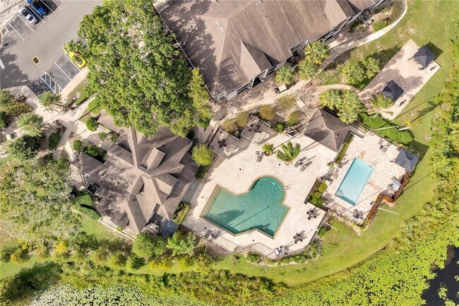 Foto del edificio - 8825 Latrec Ave