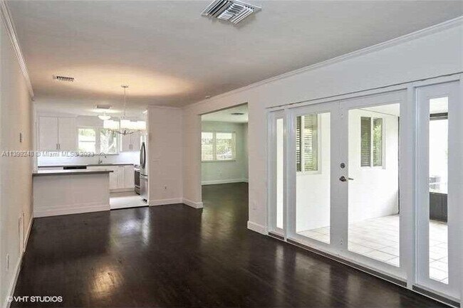 Foto del edificio - 6606 San Vicente St