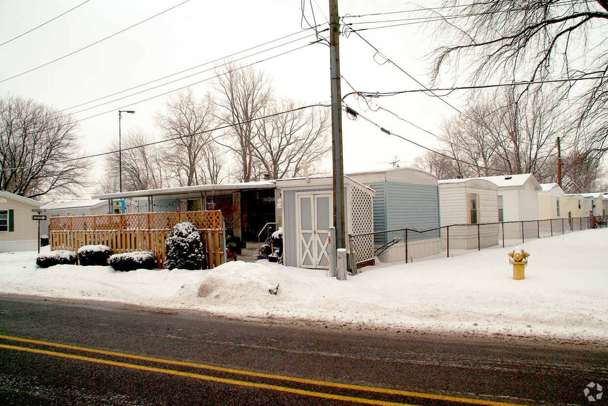 Building Photo - Tiny Village Mobile Home Park